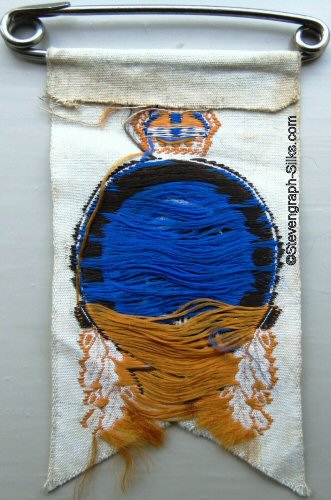 reverse view of this favour, showing the absence of a woven name