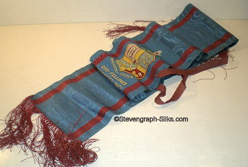 full view of woven sash